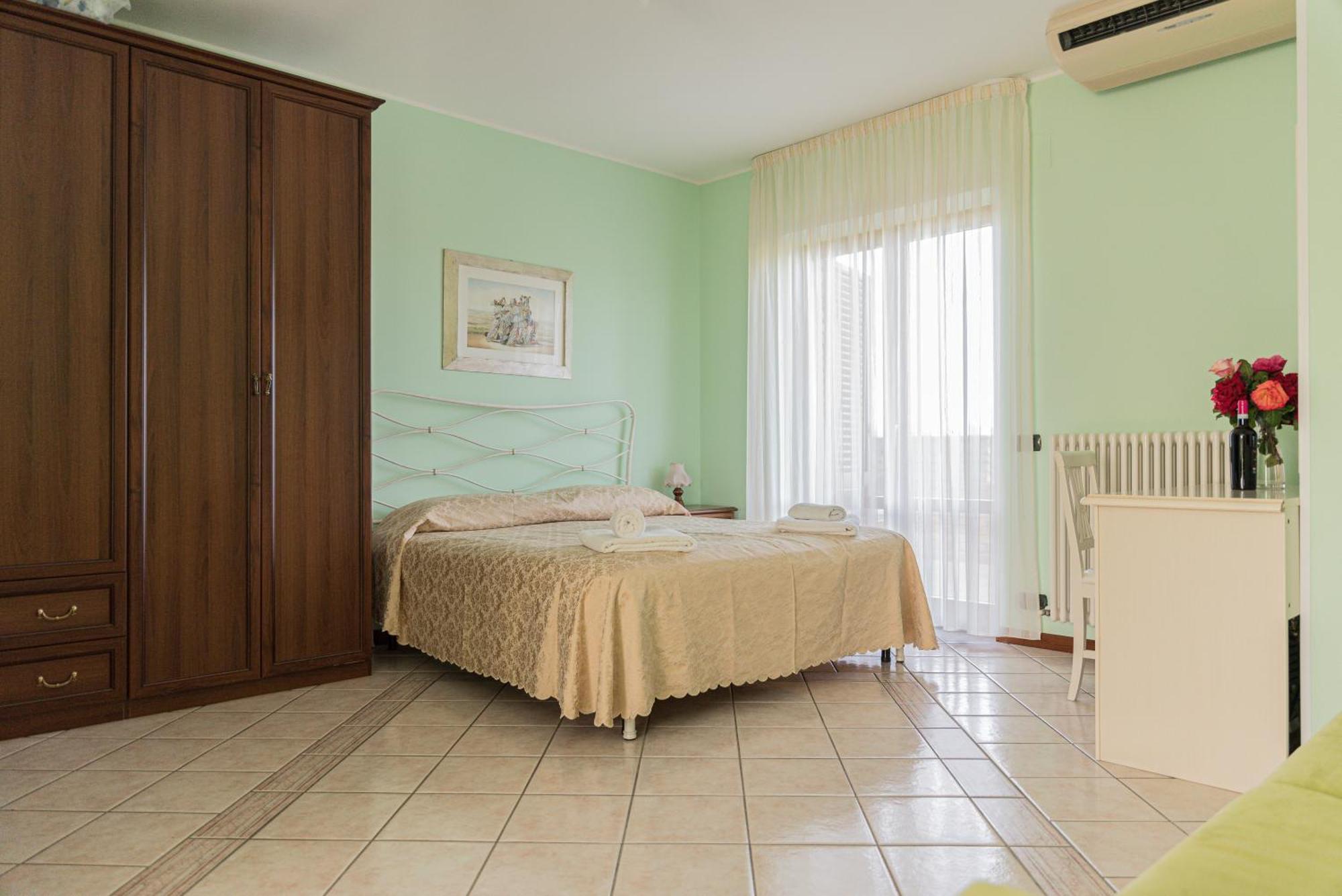 Agriturismo Il Crinale Castorano  Экстерьер фото